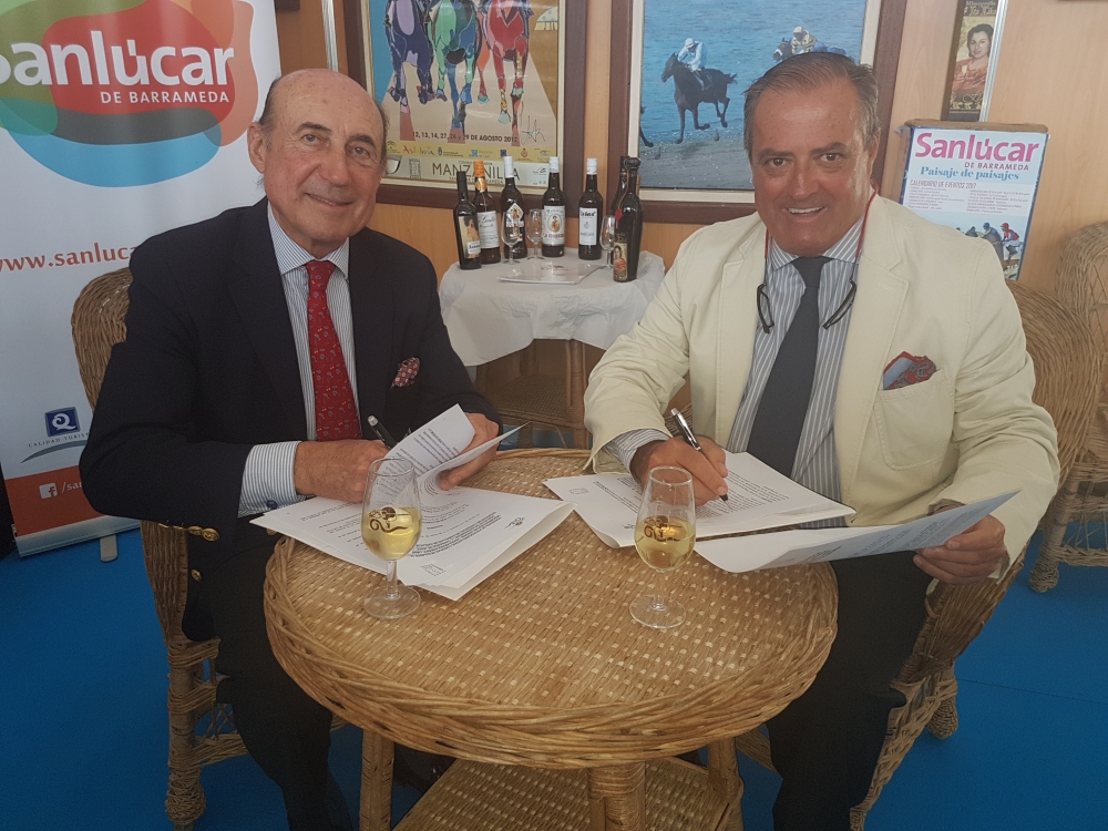 Firma del Convenio con el Consejo Regulador del Vino de Jerez